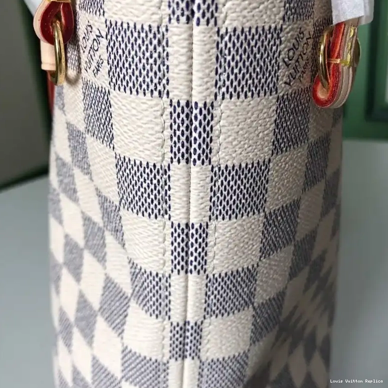 Cheap LV Bags 19B570268 0430